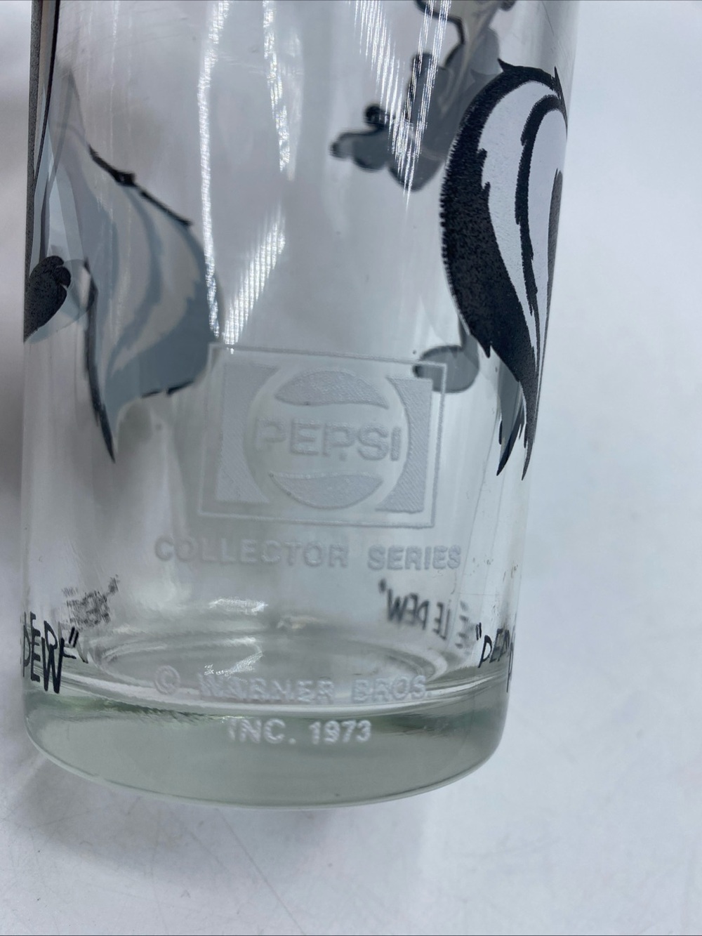 Vintage PEPE LE PEW 1973 Pepsi Collector Series Glass Looney Tunes Warner Bros - Picture 4 of 7